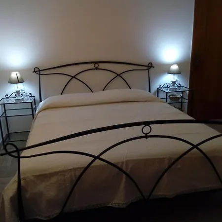 Le Strazzigne Bed and Breakfast Marittima
